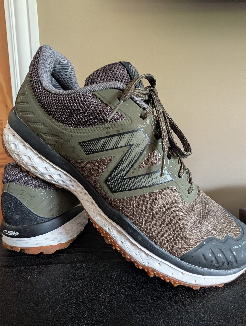 New Balance All Terrain Trail Running Shoes Mens Size 13 4E Extra Wide Width